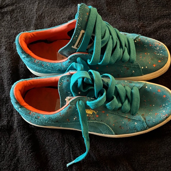 Puma - Picture 2 of 4